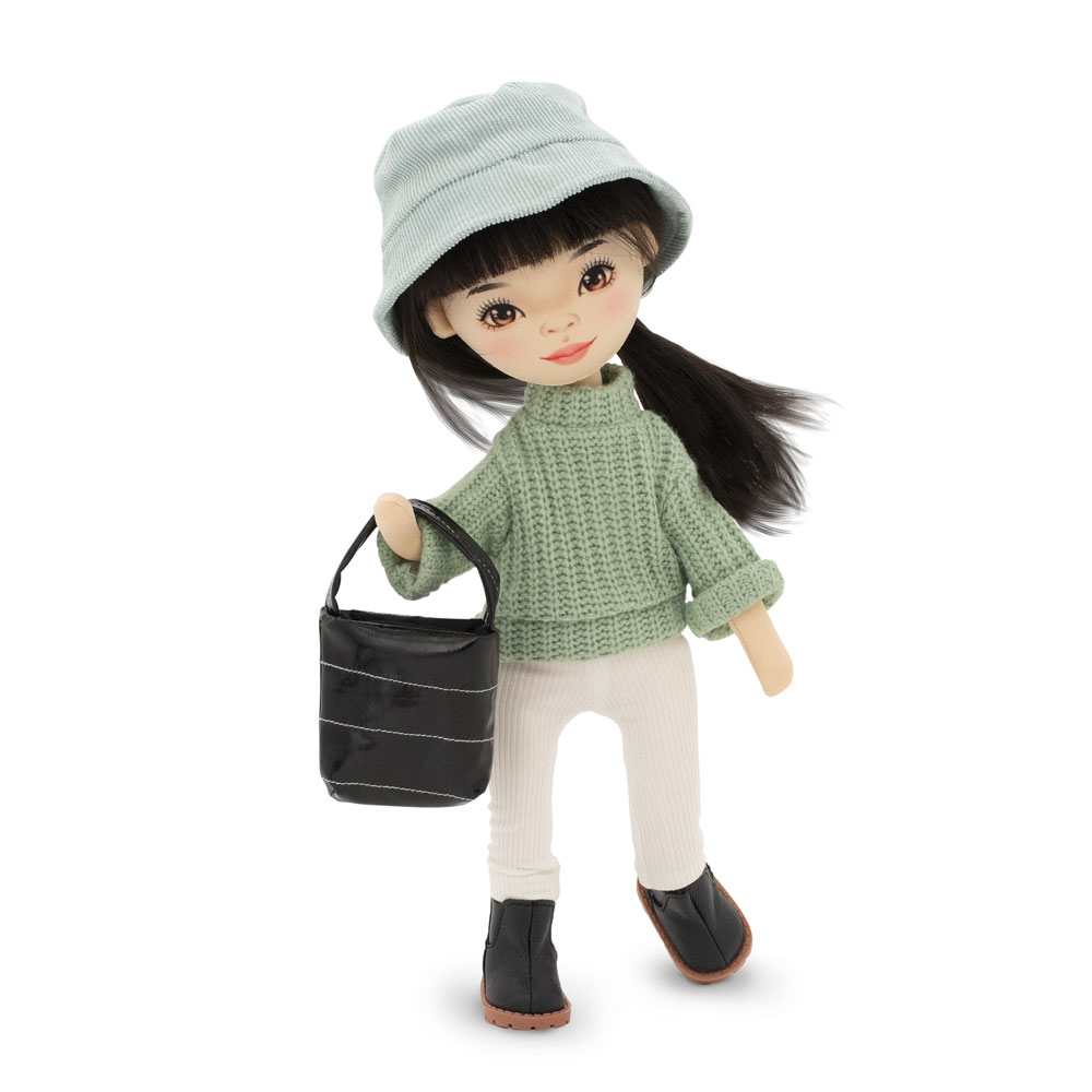 Lilu in a Green Sweater (32 cm)